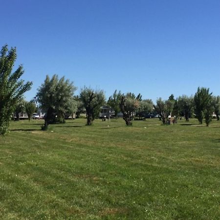 Camping Phare Ouest Saint-Denis-dʼOléron エクステリア 写真