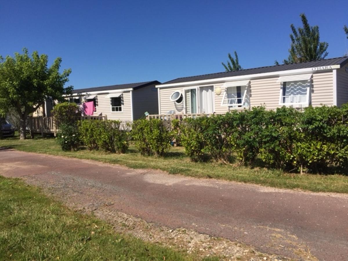 Camping Phare Ouest Saint-Denis-dʼOléron エクステリア 写真